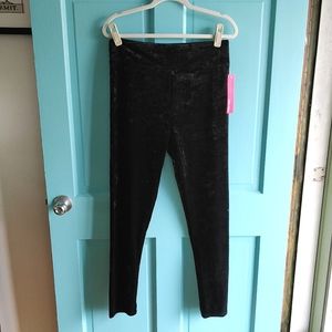 🔥B2G1 NEW Black Crushed Velour Leggings